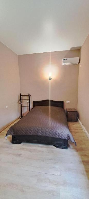 Riverside Hostel Borjomi Bagian luar foto