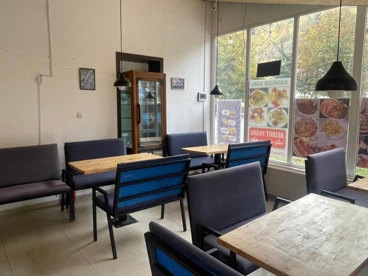 Riverside Hostel Borjomi Bagian luar foto